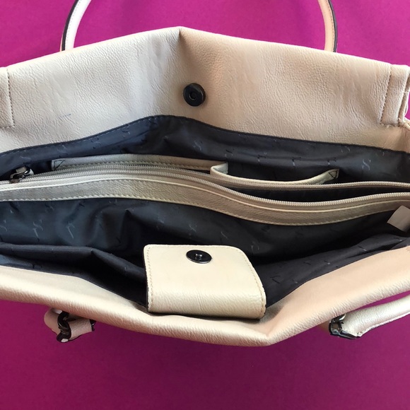 🌵Vera wang tote leather bag - Picture 4 of 5